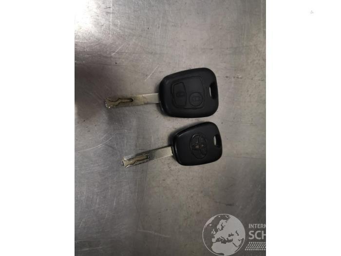 Toyota Aygo Aygo (B10), Hatchback, 2005 / 2014 1.0 12V VVT-i