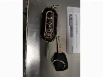 Uttjänta bilar auto Fiat 500 500 (312), Hatchback, 2007 0.9 TwinAir 85 2011/8