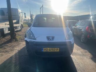 disassembly passenger cars Peugeot Partner Partner (GC/GF/GG/GJ/GK), Van, 2008 / 2018 1.6 HDI 90 16V 2011/9