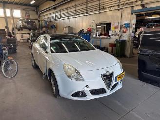 Alfa Romeo Giulietta Giulietta (940), Hatchback, 2010 / 2020 1.4 TB 16V MultiAir picture 2