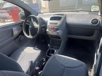 Peugeot 107 107, Hatchback, 2005 / 2014 1.0 12V picture 5