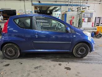 Peugeot 107 107, Hatchback, 2005 / 2014 1.0 12V picture 7