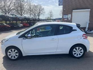 Uttjänta bilar auto Peugeot 208 208 I (CA/CC/CK/CL), Hatchback, 2012 / 2019 1.0 Vti 12V PureTech 2014/7