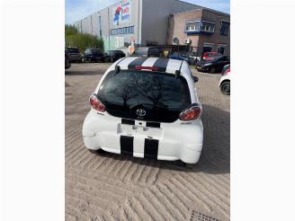 Toyota Aygo Aygo (B10), Hatchback, 2005 / 2014 1.0 12V VVT-i picture 4