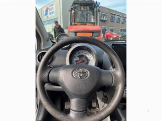 Toyota Aygo Aygo (B10), Hatchback, 2005 / 2014 1.0 12V VVT-i picture 10