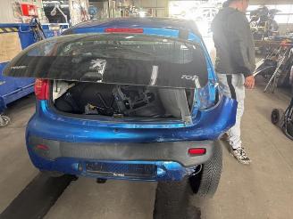 Vrakbiler auto Peugeot 107 107, Hatchback, 2005 / 2014 1.0 12V 2011/7