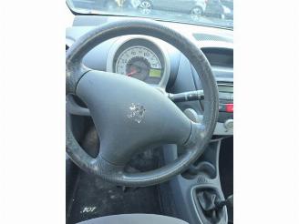 Peugeot 107 107, Hatchback, 2005 / 2014 1.0 12V picture 7