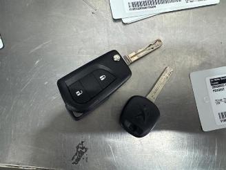 Peugeot 108 108, Hatchback, 2014 1.0 12V VVT-i picture 18
