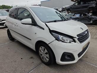 Peugeot 108 108, Hatchback, 2014 1.0 12V VVT-i picture 8