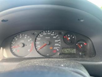 Uttjänta bilar auto Nissan Almera Almera (N16), Hatchback, 2000 / 2006 1.5 16V 2000/8