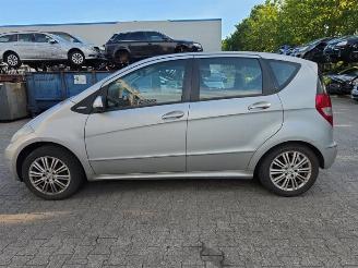 Mercedes A-klasse A (W169), Hatchback, 2004 / 2012 1.7 A-170 5-Drs. picture 3