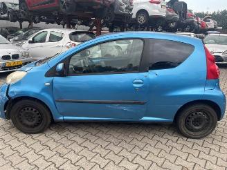 Démontage voiture Peugeot 107 107, Hatchback, 2005 / 2014 1.0 12V 2006/9