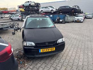 Dezmembrări autoturisme Seat Arosa Arosa (6H1), Hatchback 3-drs, 1997 / 2004 1.0 Mpi 2000/7