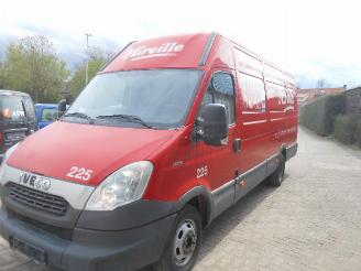Vaurioauto  commercial vehicles Iveco Daily DAILY MAXI 3.0 MTM 3500 KG !!! AUTOMAAT 2012/4