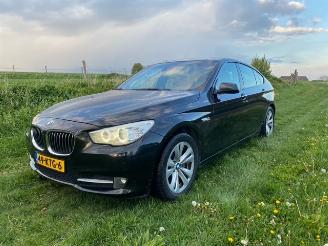 krockskadad bil bedrijf BMW 5-serie 530D GT 180 KW MOOIE AUTO 2010/2