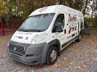 krockskadad bil bedrijf Fiat Ducato 3.0 180 pk maxi !!! Airco 2013/5