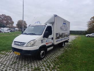 skadebil bedrijf Iveco Daily 2.3 KOFFER NIEUWE APK !!! 2008/10