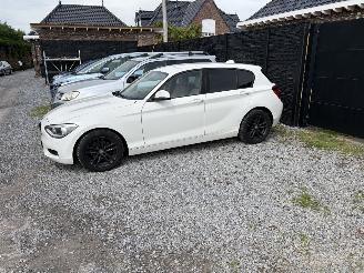 Vaurioauto  passenger cars BMW 1-serie 114 I 2012/9