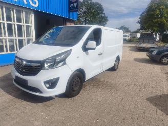 krockskadad bil bedrijf Opel Vivaro Vivaro airco 2016/6