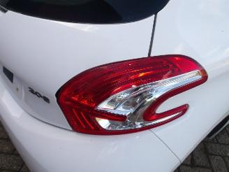 Peugeot 208  picture 35