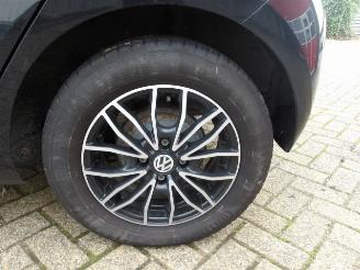 Volkswagen Up!  picture 22