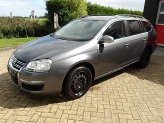 Volkswagen Golf  picture 3