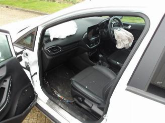 Ford Fiesta  picture 33