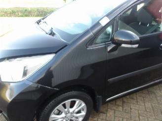 Toyota Verso S  picture 16
