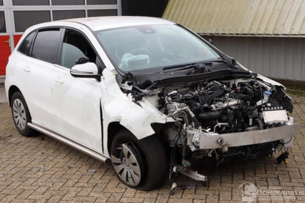 Mercedes B-klasse B (W247), Hatchback, 2018 / 2026 2.0 B-200d