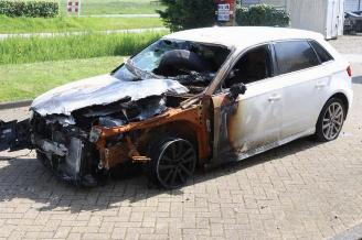 Audi A3 A3 Sportback (8VA/8VF), Hatchback 5-drs, 2012 / 2020 1.4 TFSI 16V 40 e-tron picture 3