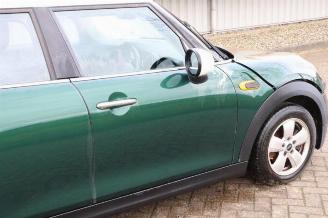 Mini Cooper Mini (F55), Hatchback 5-drs, 2013 1.5 12V Cooper picture 25