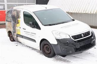 Uttjänta bilar auto Peugeot Partner Partner (GC/GF/GG/GJ/GK), Van, 2008 / 2018 1.6 HDI 75 Phase 2 2015/10