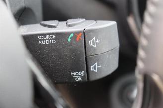 Renault Captur Captur (2R), SUV, 2013 1.2 TCE 16V EDC picture 18