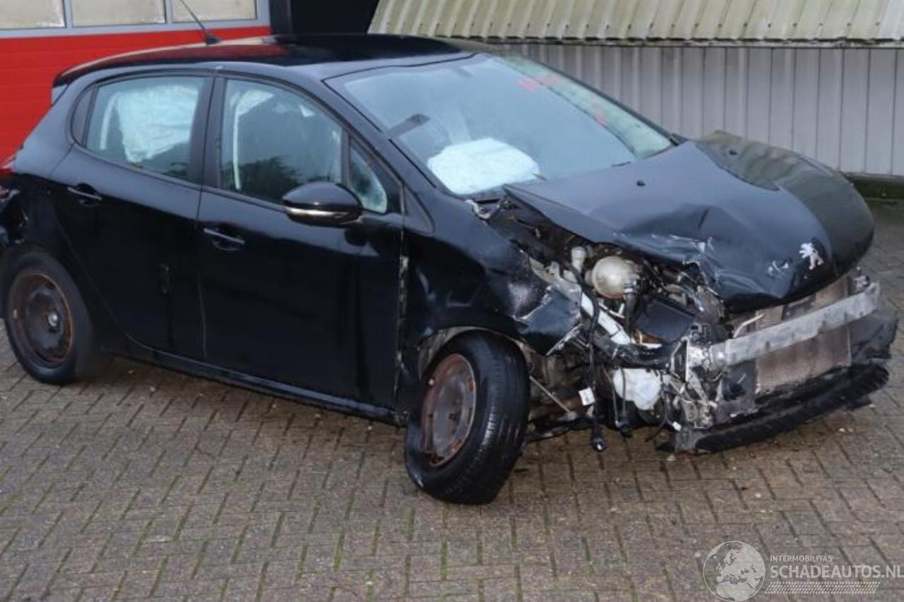 Peugeot 208 208 I (CA/CC/CK/CL), Hatchback, 2012 / 2019 1.6 Blue HDi 100