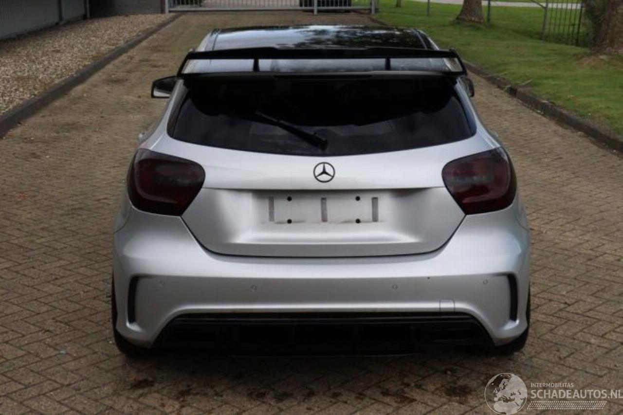 Mercedes A-klasse A-Klasse AMG (W176), Hatchback, 2012 / 2018 2.0 A-45 AMG Turbo 16V 4-Matic