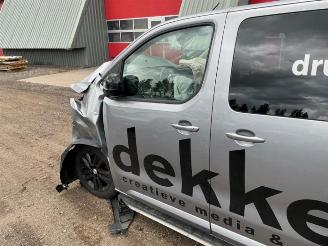 Peugeot Expert Expert (V1/VA/VB/VE/VF/VT/VY), Van, 2016 2.0 Blue HDi 180 16V picture 14