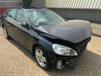 rozbiórka samochody osobowe Volvo V-60 V60 I (FW/GW), Combi, 2010 / 2018 1.6 T3 16V 2012