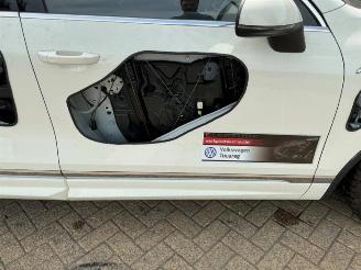 Volkswagen Touareg Touareg (7PA/PH), SUV, 2010 / 2018 4.2 TDI V8 DPF 32V picture 17