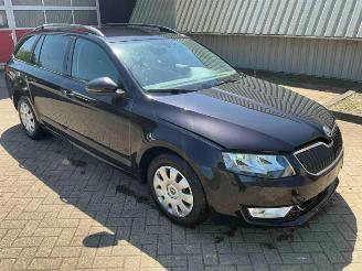 Vrakbiler auto Skoda Octavia Octavia Combi (5EAC), Combi 5-drs, 2012 / 2020 1.2 TSI 16V 2014/2
