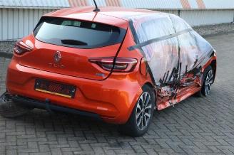 Vrakbiler auto Renault Clio Clio V (RJAB), Hatchback 5-drs, 2019 1.6 E-Tech 145 16V 2022/10