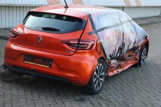 Uttjänta bilar auto Renault Clio Clio V (RJAB), Hatchback 5-drs, 2019 1.6 E-Tech 145 16V 2022/10
