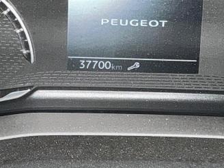 Peugeot 2008 2008 (UD/UK/UR/US/UX), MPV, 2019 1.2 VTi 12V PureTech 100 picture 19