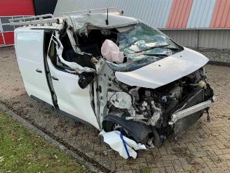 Uttjänta bilar auto Peugeot Expert Expert (V1/VA/VB/VE/VF/VT/VY), Van, 2016 1.5 BlueHDi 100 2019/8