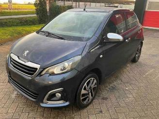 krockskadad bil auto Peugeot 108 108, Hatchback, 2014 1.0 12V 2015/10