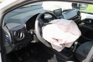 Volkswagen Up! Up! (121), Hatchback, 2011 1.0 12V 60 picture 9