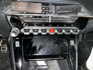 Peugeot 208 208 II (UB/UH/UP), Hatchback 5-drs, 2019 1.2 Vti 12V PureTech 100 picture 21