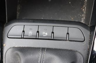 Kia Stonic Stonic (YB), SUV, 2017 1.0i T-GDi 12V picture 24