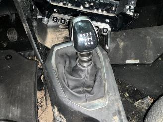 Peugeot 2008 2008 (UD/UK/UR/US/UX), MPV, 2019 1.2 VTi 12V PureTech 100 picture 25