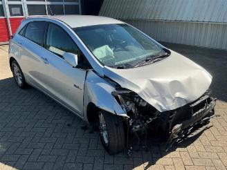 Uttjänta bilar auto Hyundai I-30 i30 (GDHB5), Hatchback, 2011 1.6 GDI Blue 16V 2015/11