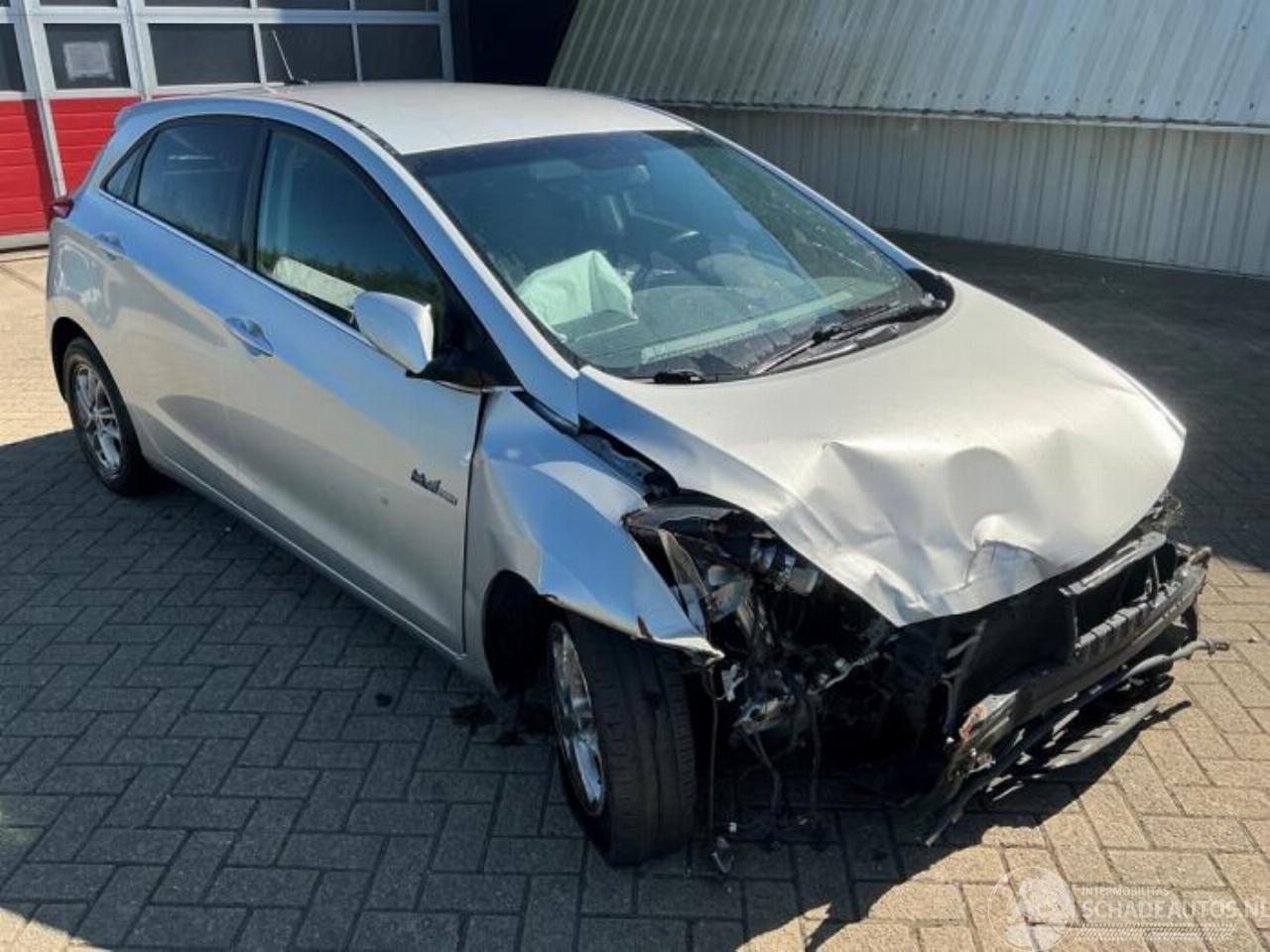 Hyundai I-30 i30 (GDHB5), Hatchback, 2011 1.6 GDI Blue 16V